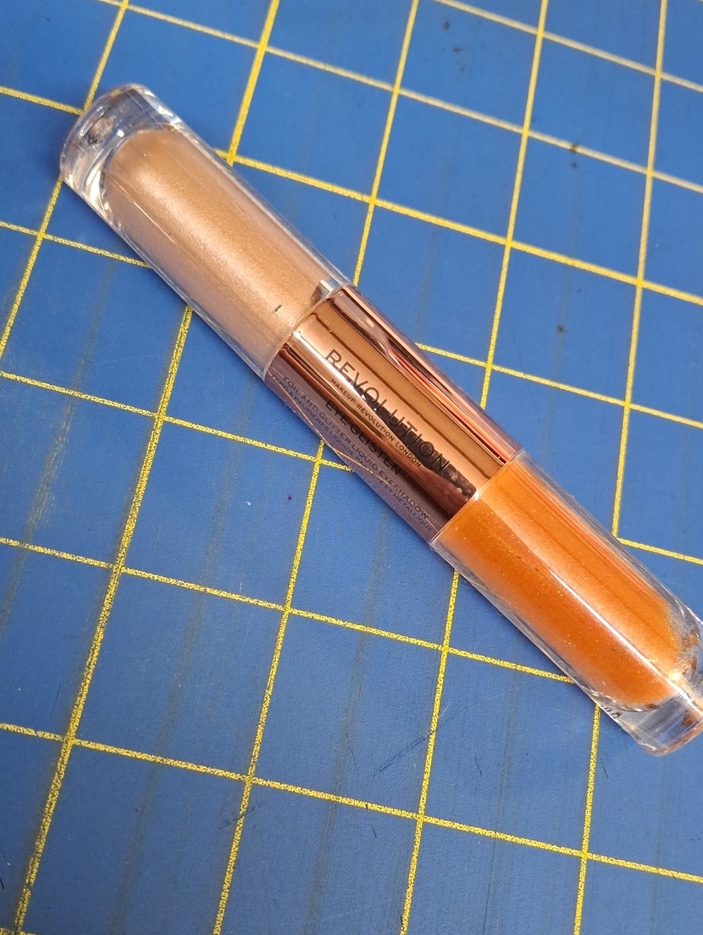 Revolution Dual-Ended Cream Highlighter & Bronzer - Its Fate